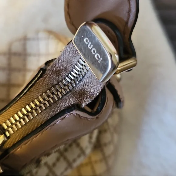 Gucci Diamante canvas and leather Sukey Hobo bag - Picture 11 of 17